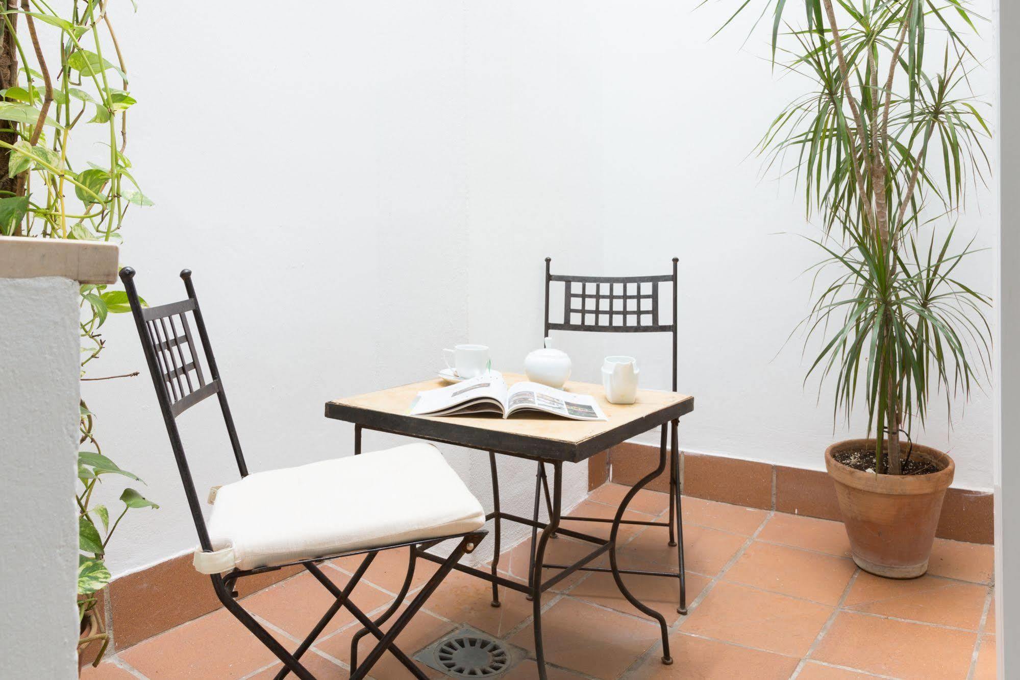 Puerta Catedral Studios Séville Extérieur photo